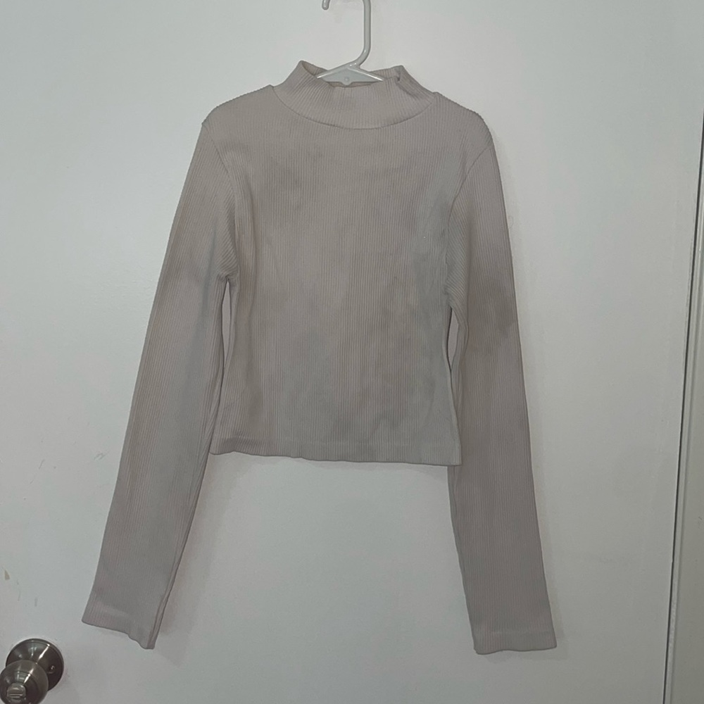 White Long Sleeve Polyester/Nylon Shirt. Size M/L